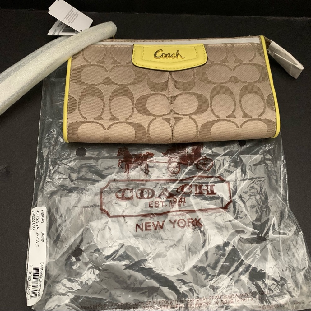 Coach Khaki Chartreuse Wristlet wallet